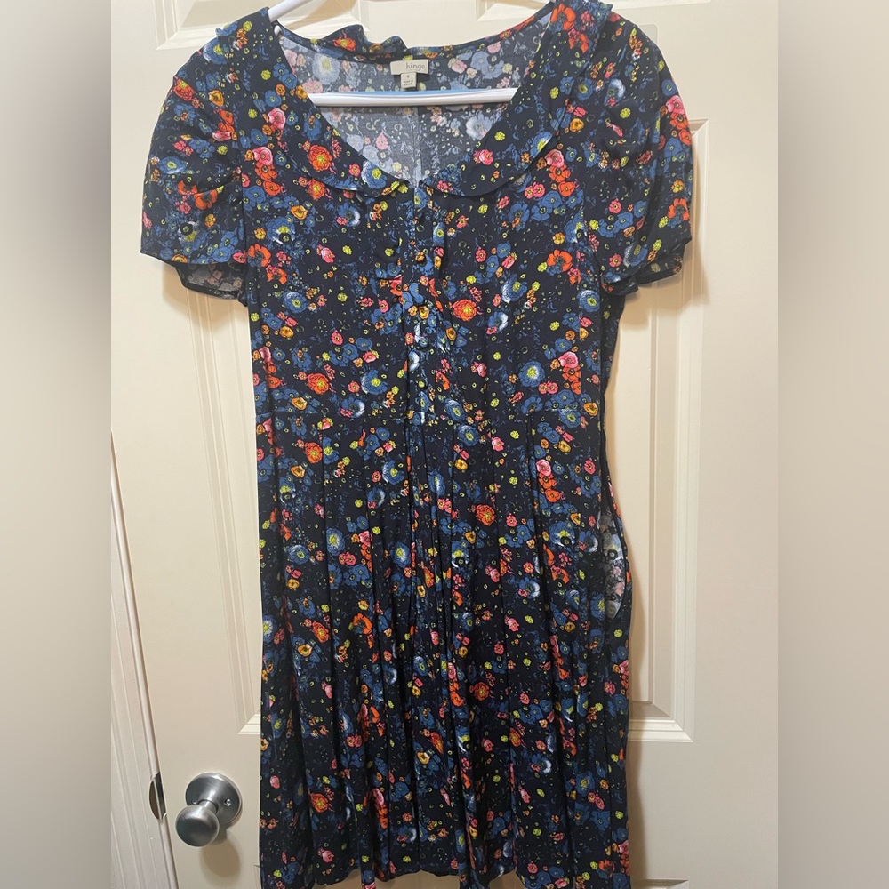 Hinge blue flowered dress size small